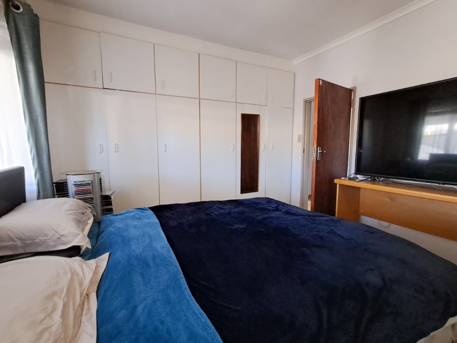 To Let 2 Bedroom Property for Rent in Monte Vista Western Cape